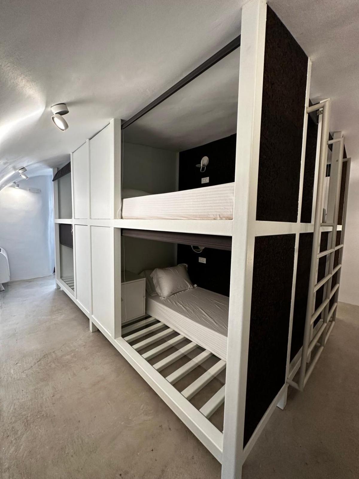 Hostel 16 Oia Eksteriør billede